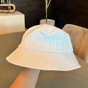 White BRIDE bucket hat